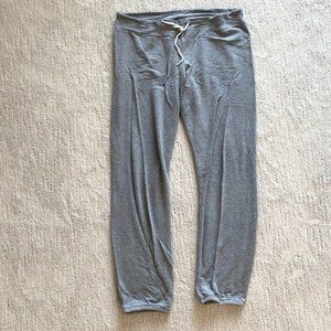 Monrow Supersoft Vintage Sweatpants in Heather Grey, Size Large